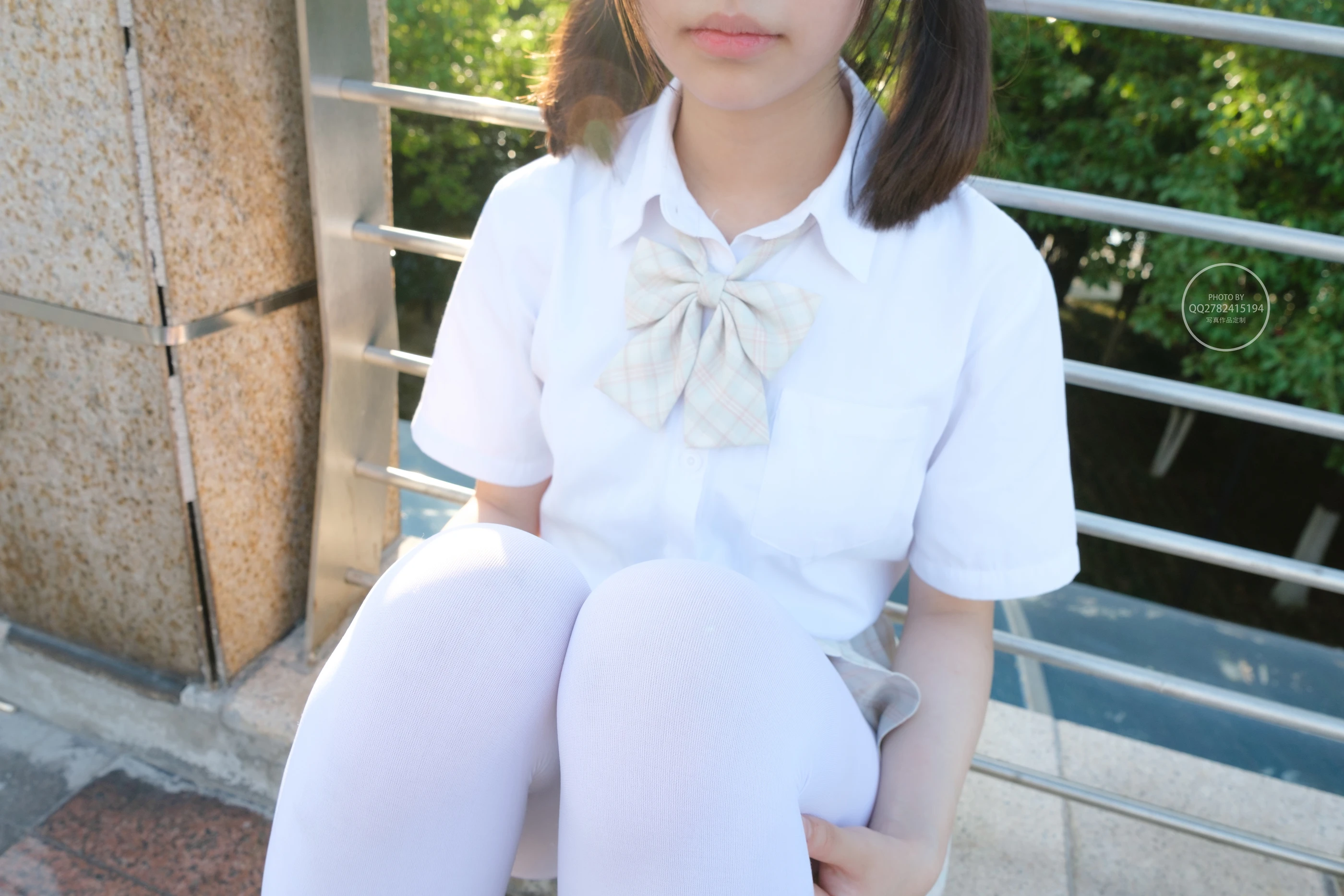 森萝财团 有料 NO.040 海边JK制服白丝 [95P]插图3